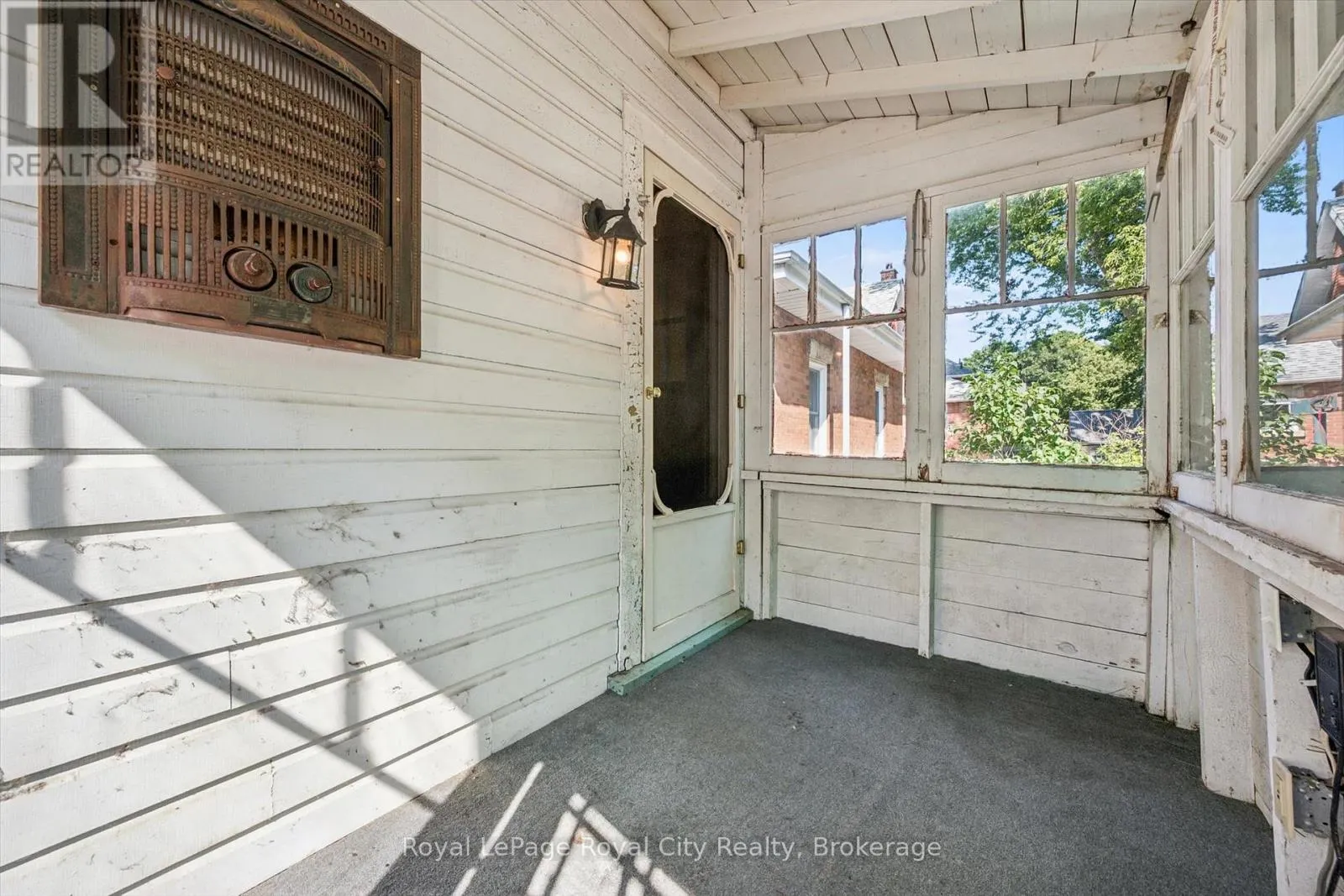 22 BOULT AVENUE