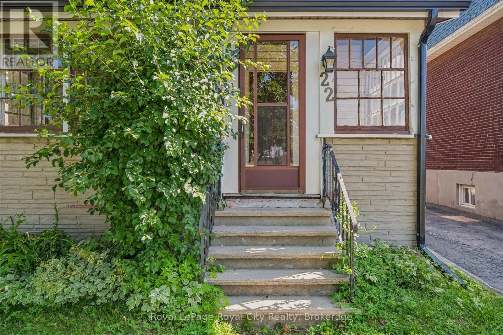 22 BOULT AVENUE