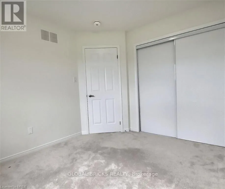 19 ALLCROFT COURT
