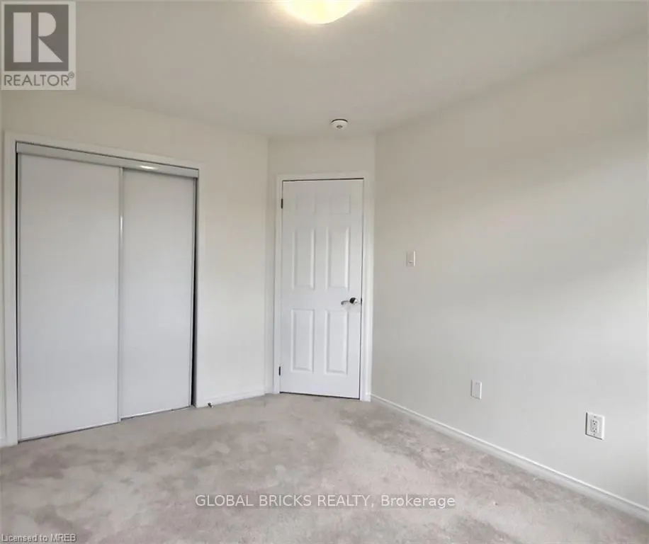 19 ALLCROFT COURT