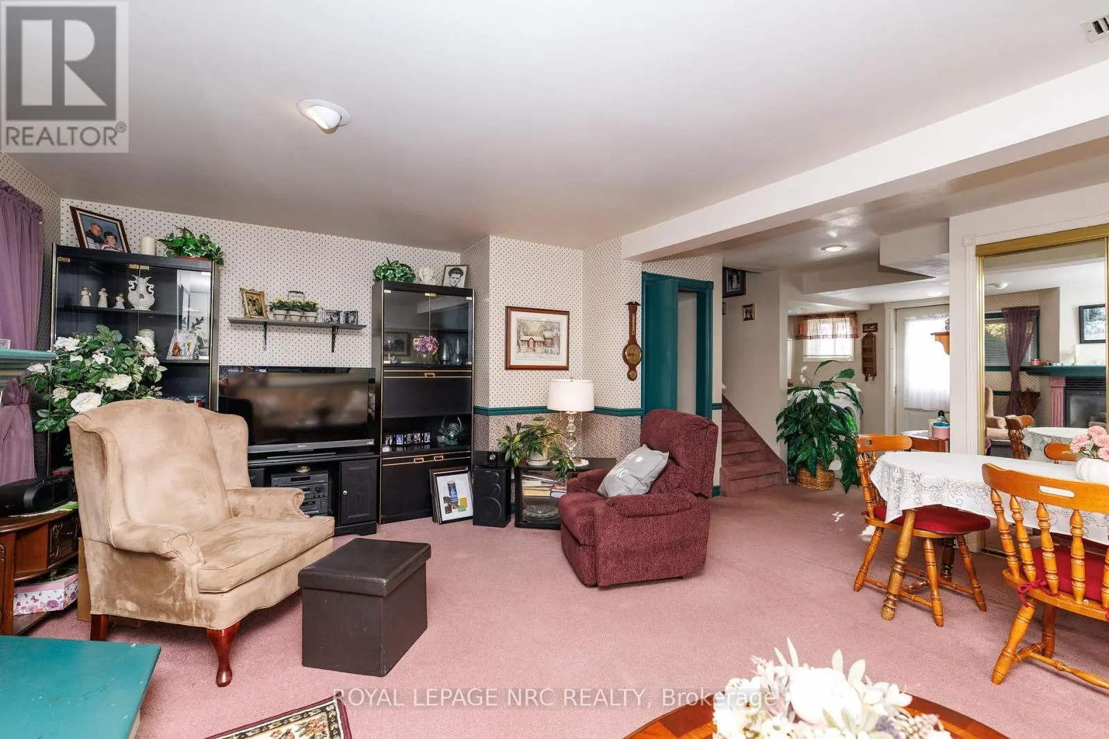 13 ROYAL MANOR DRIVE