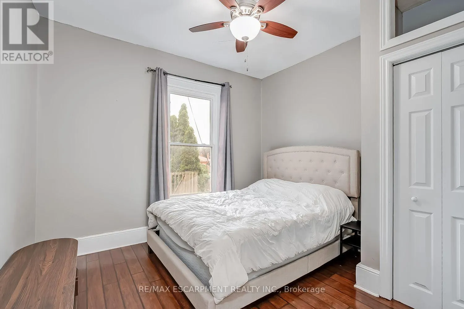 2 - 87 COLBOURNE STREET