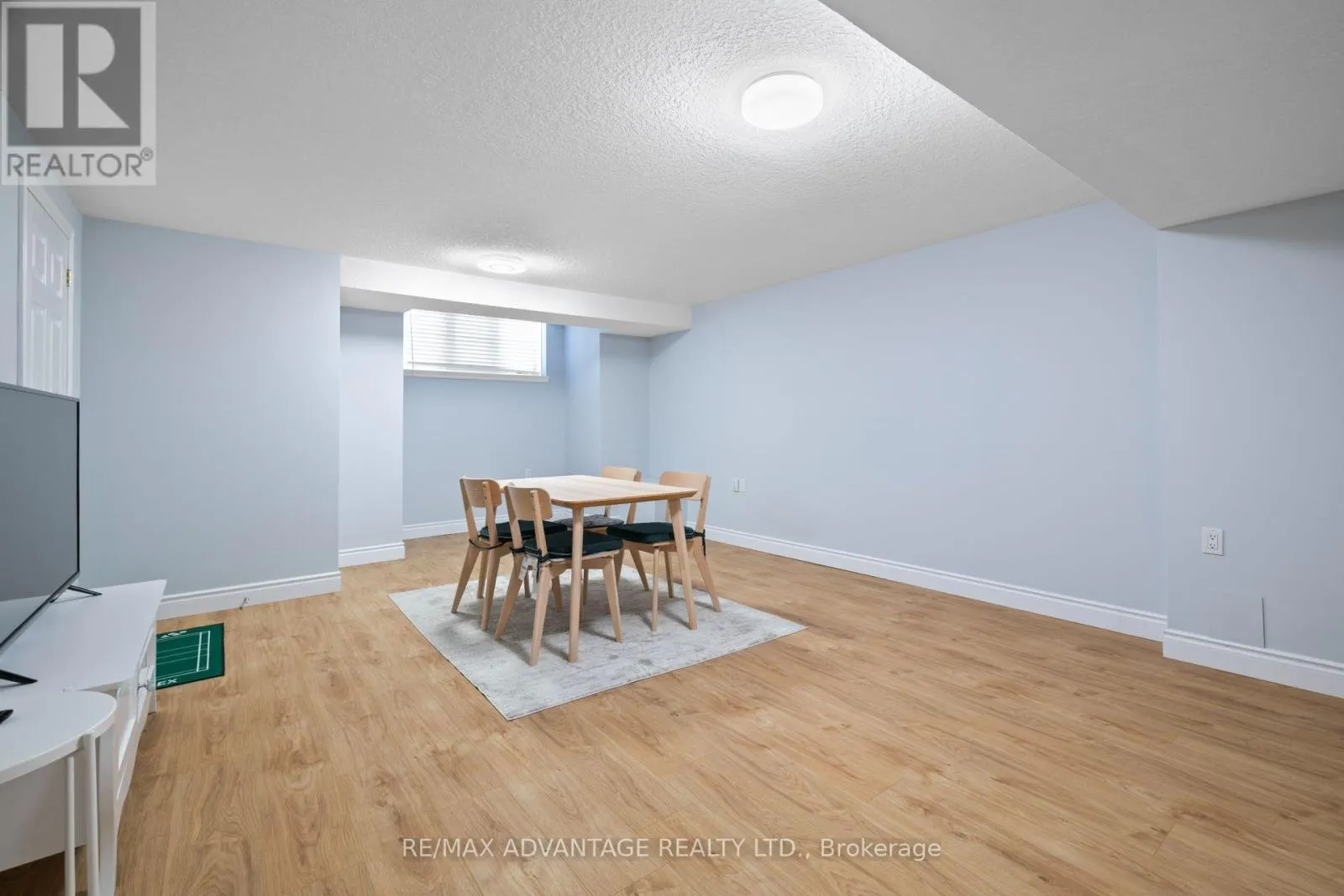 5 - 1574 RICHMOND STREET #5