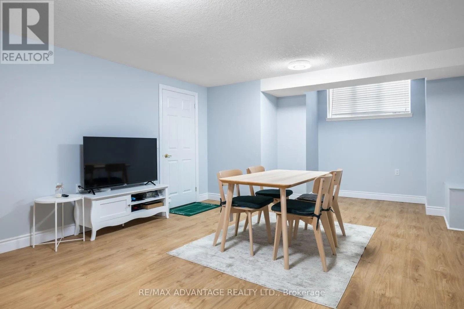 5 - 1574 RICHMOND STREET #5