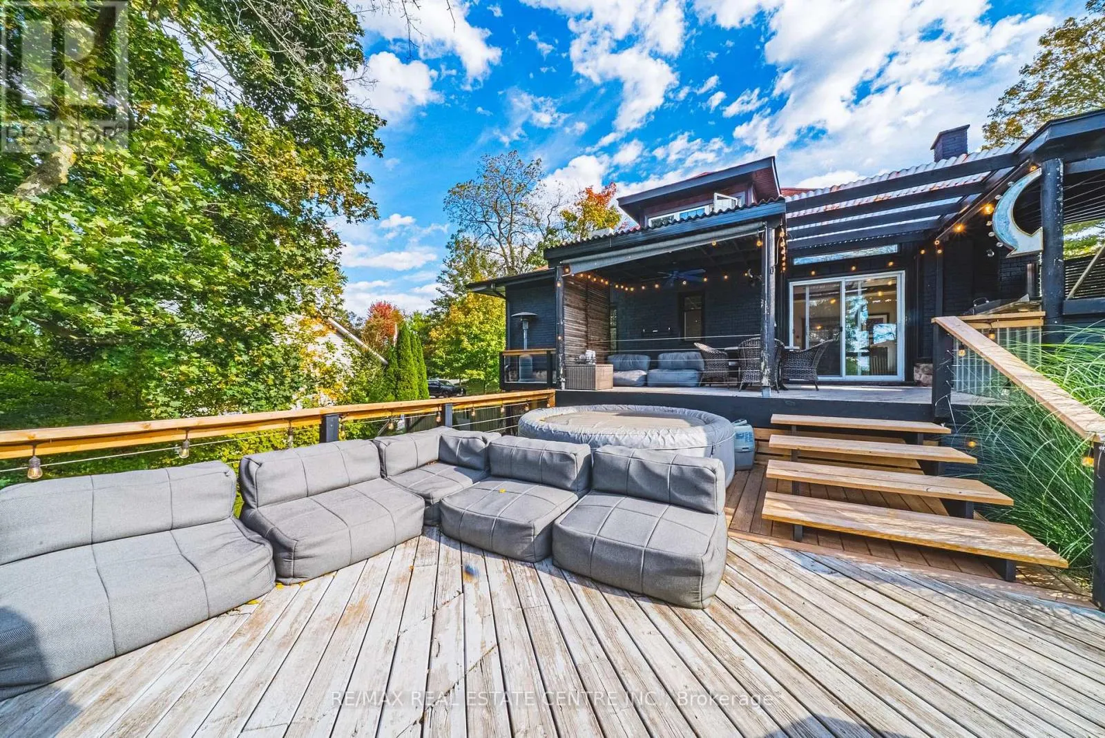 595 MOUNT PLEASANT ROAD