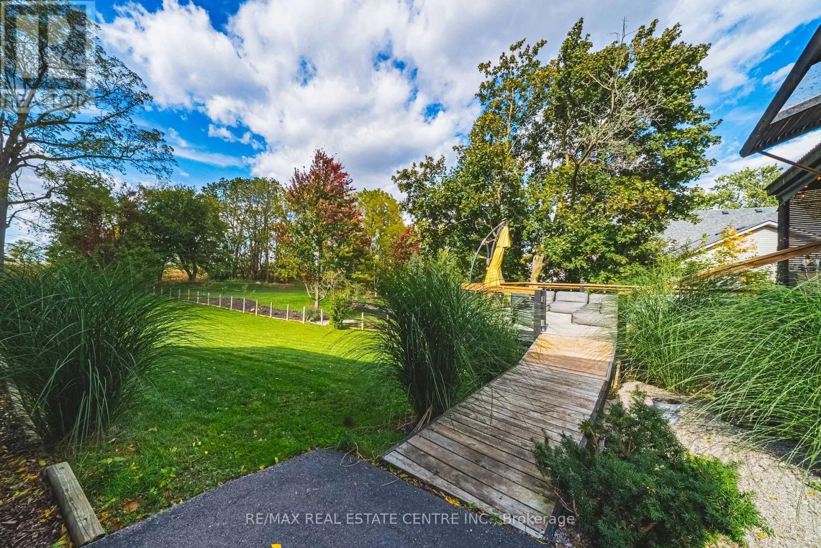 595 MOUNT PLEASANT ROAD