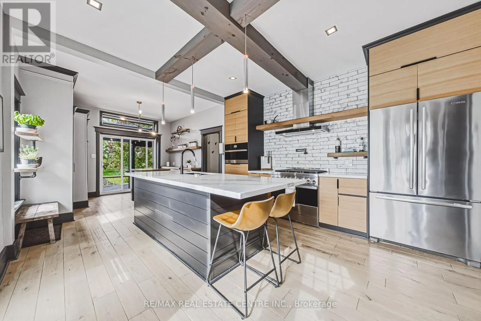 595 MOUNT PLEASANT ROAD