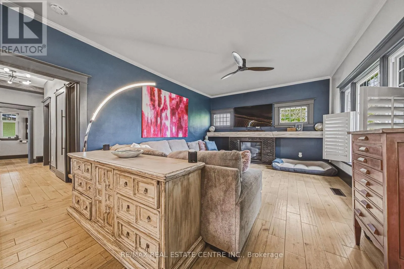 595 MOUNT PLEASANT ROAD