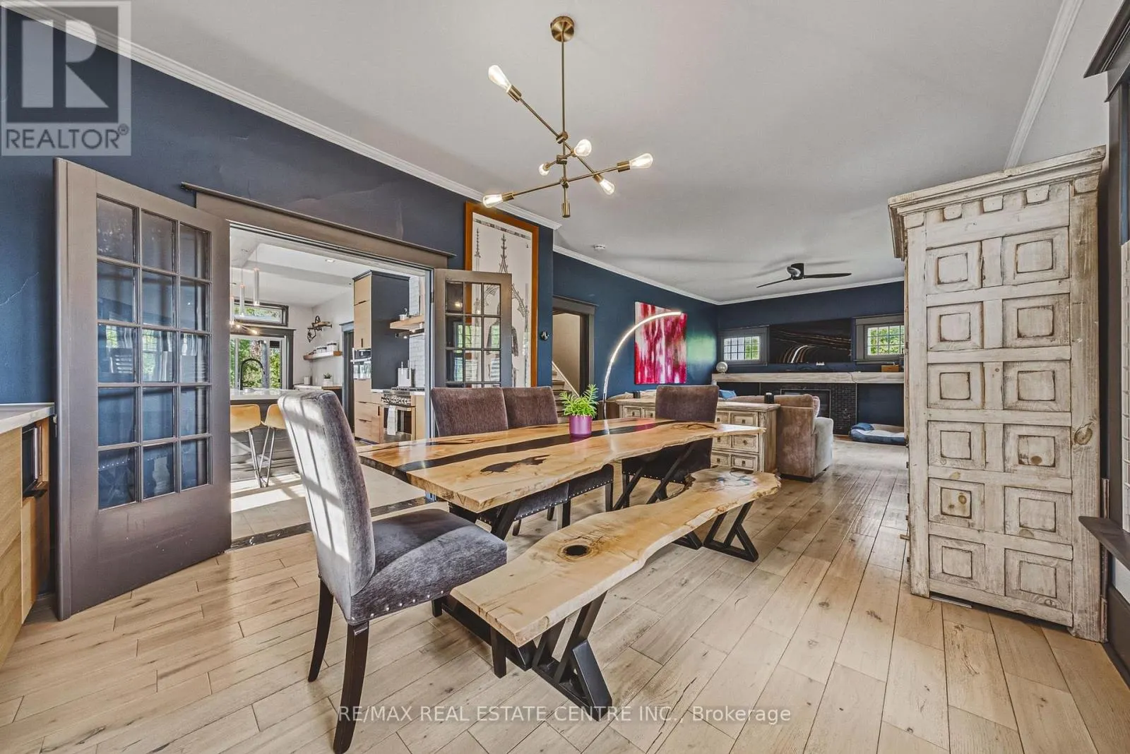 595 MOUNT PLEASANT ROAD