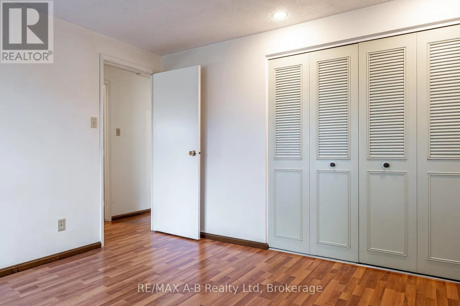 504 DEVON STREET
