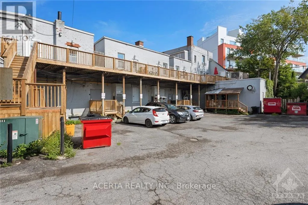 1008 WELLINGTON STREET W