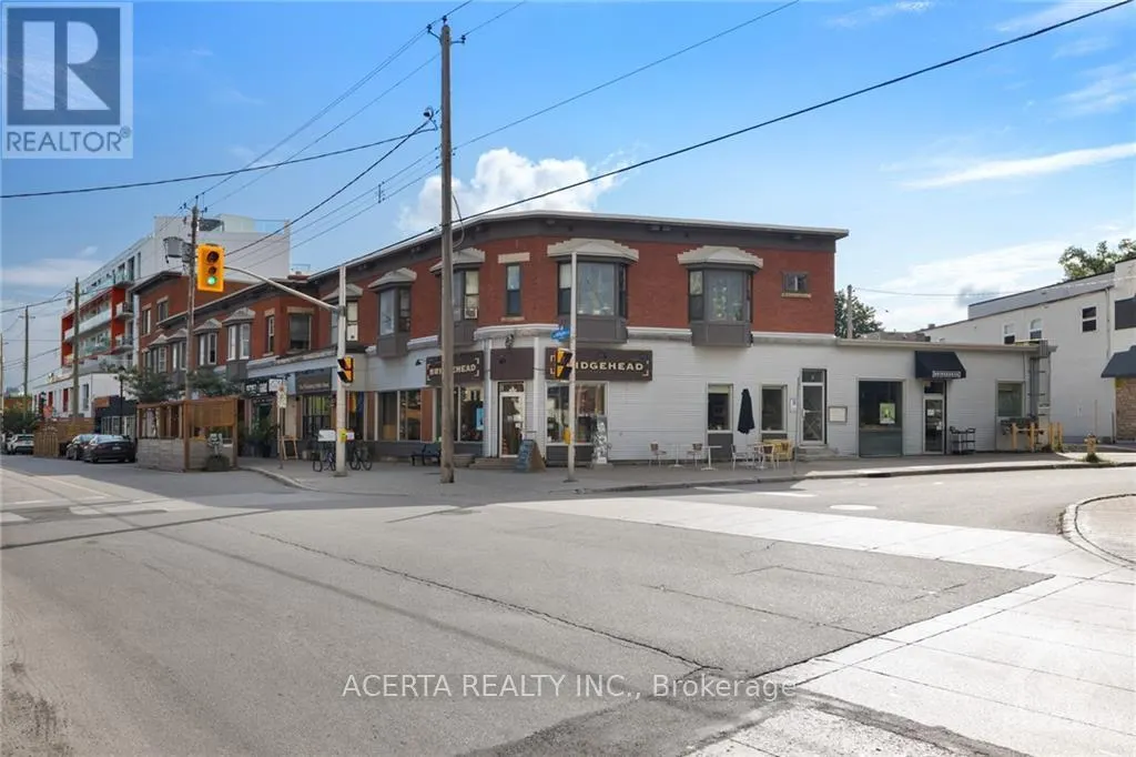 1008 WELLINGTON STREET W