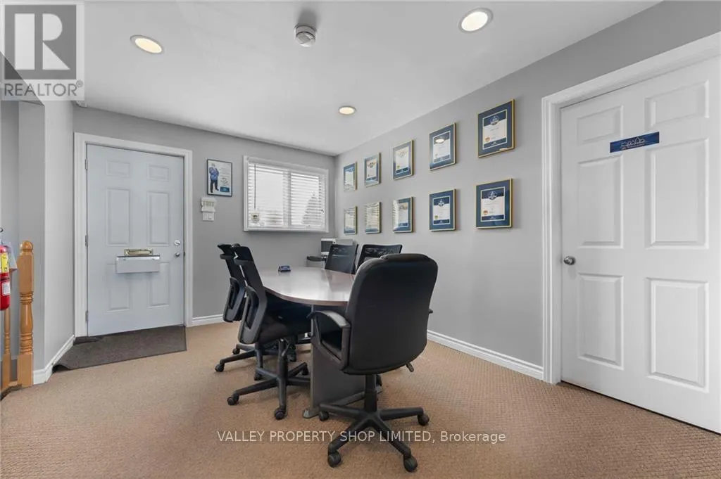 3436 PETAWAWA BOULEVARD