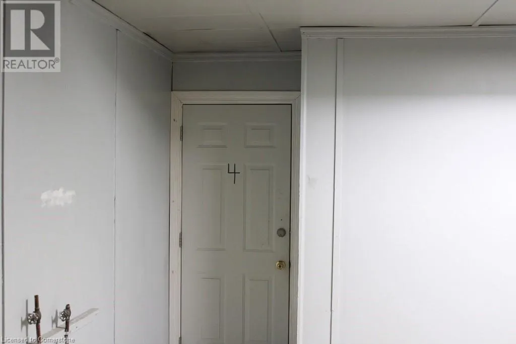 408 CATHERINE Street