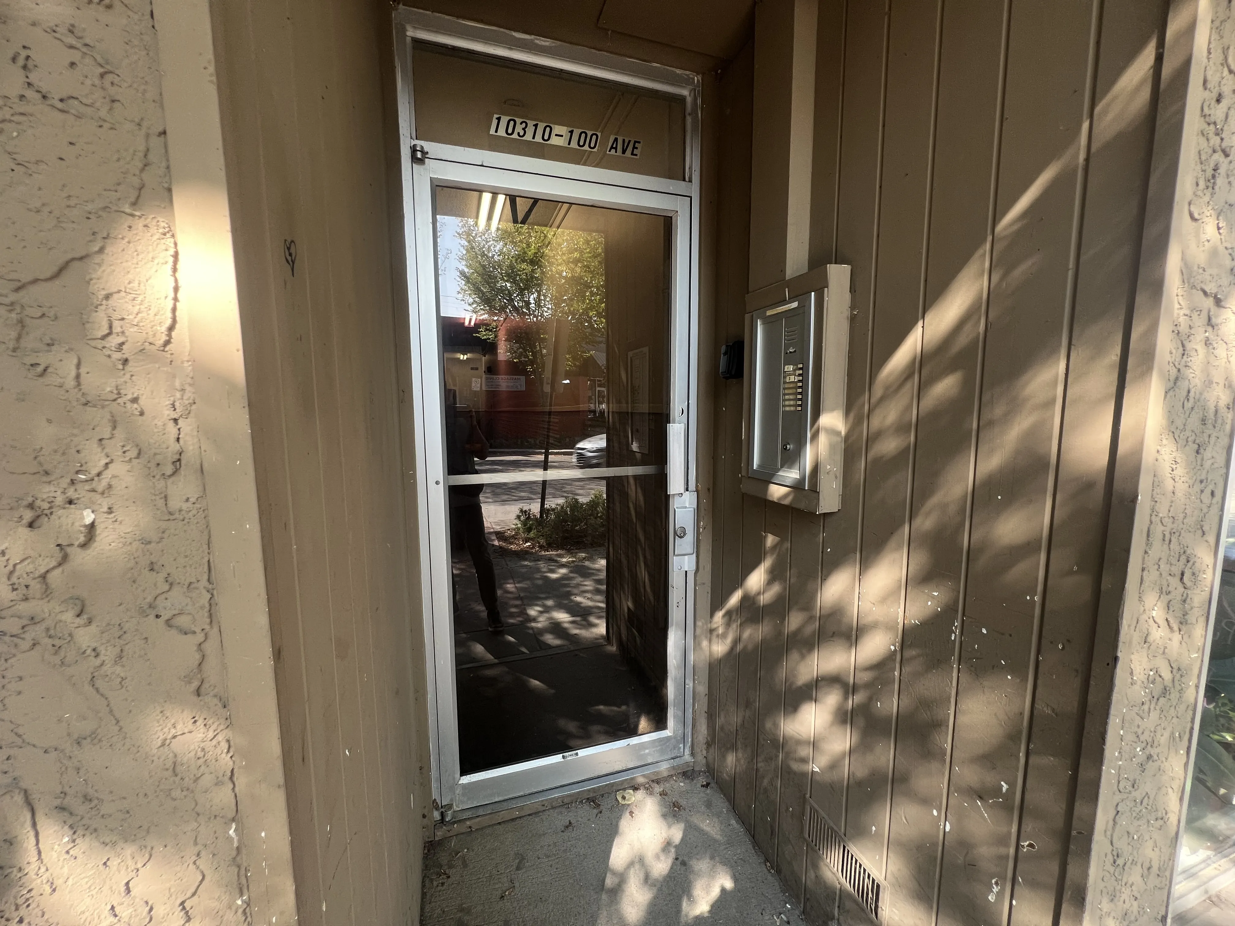 100 Avenue