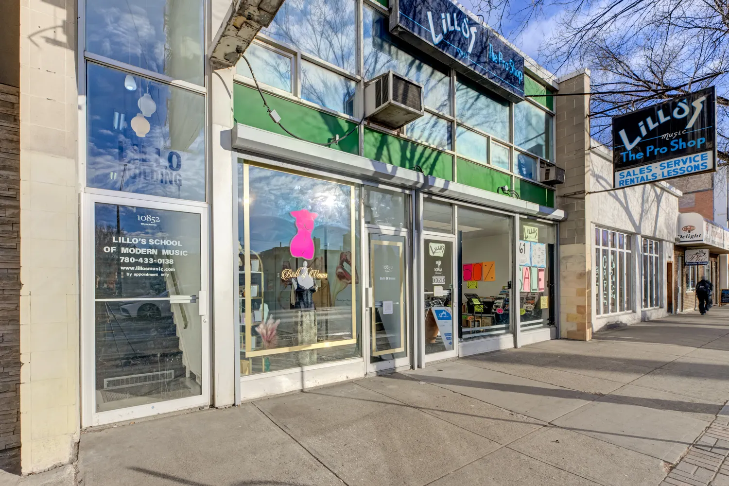 82 Avenue