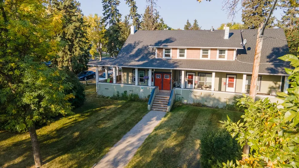 47 Avenue