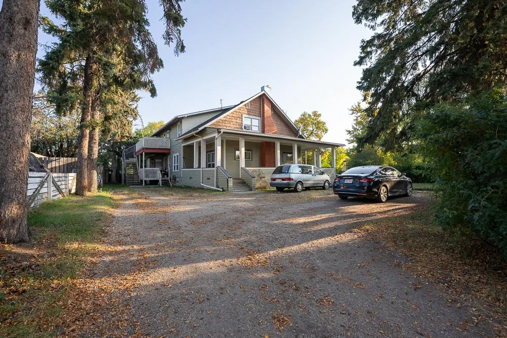 47 Avenue