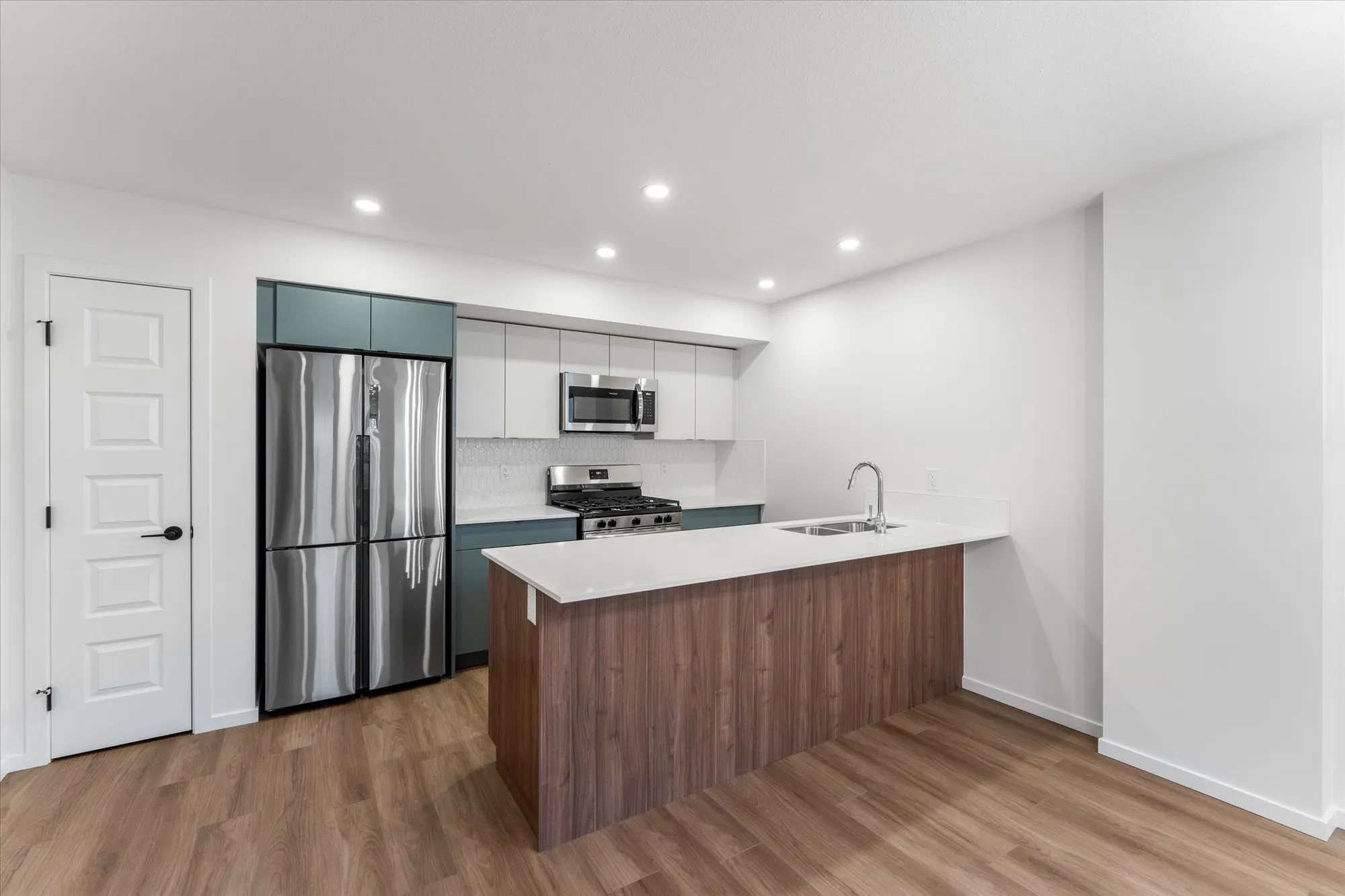 81 Street NW