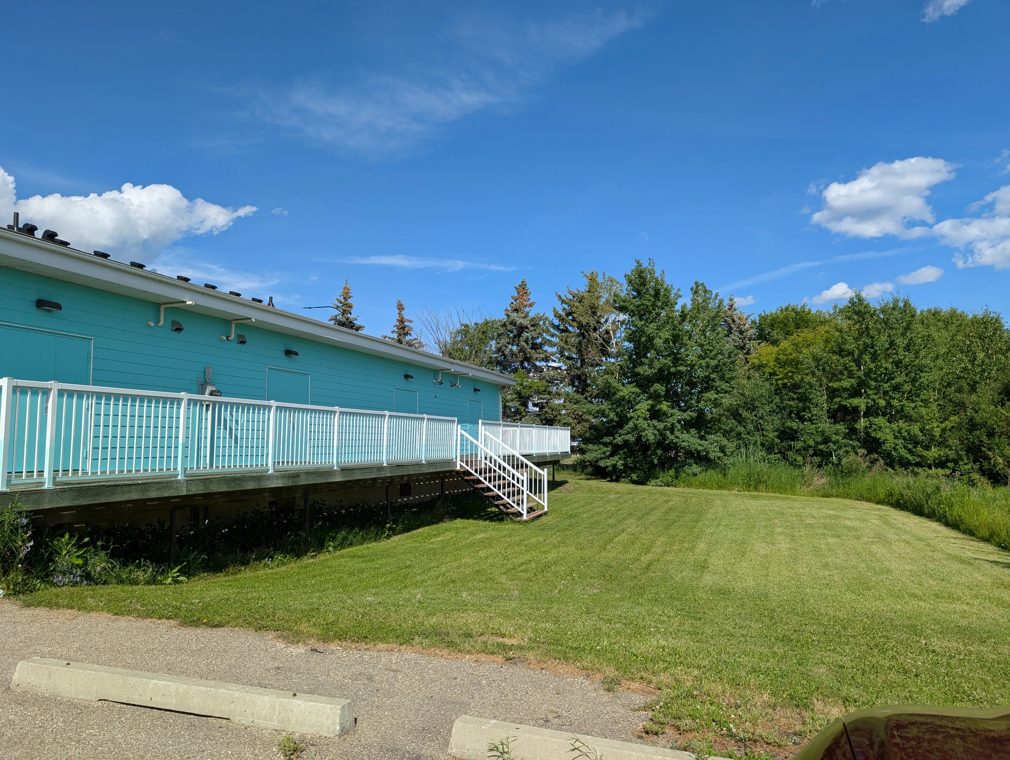 51 Avenue