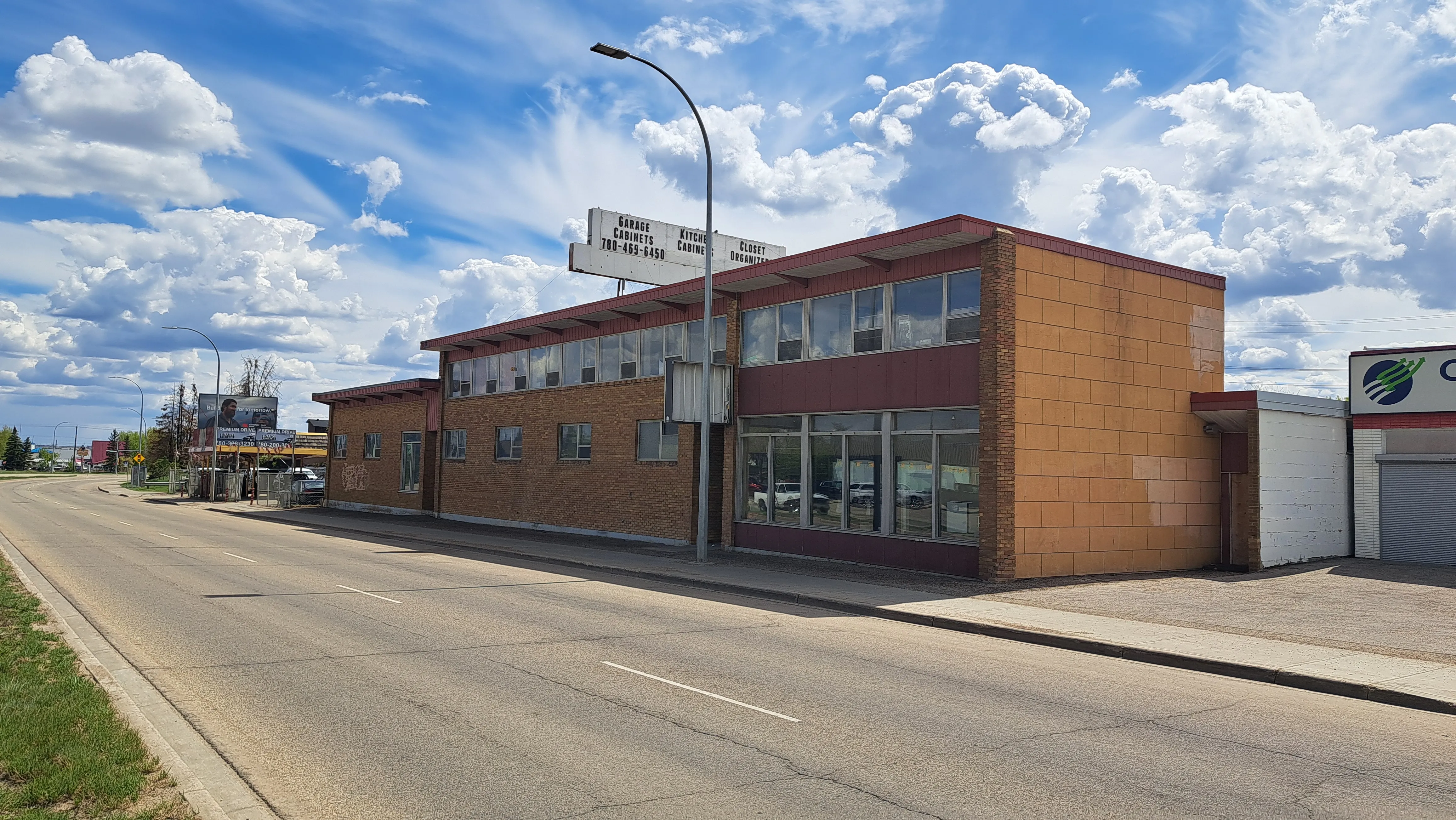 Whyte Ave NW