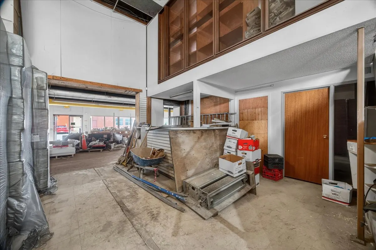 154 St NW