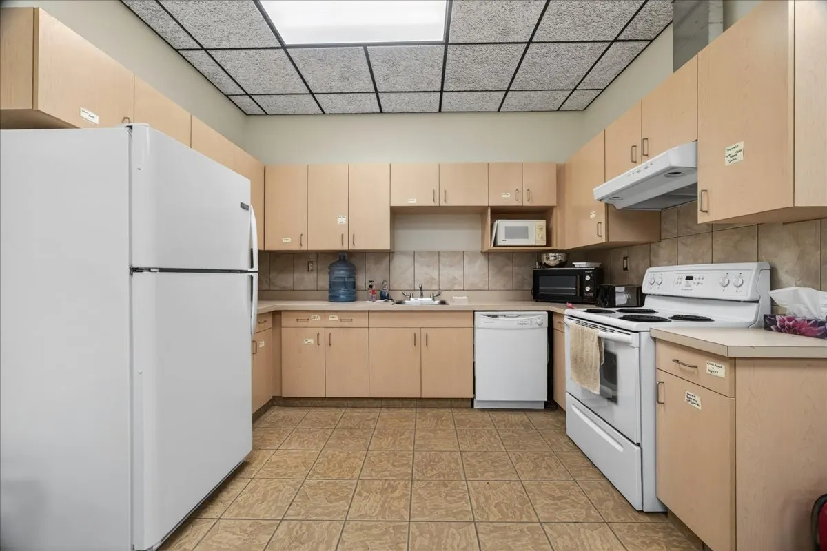 154 St NW