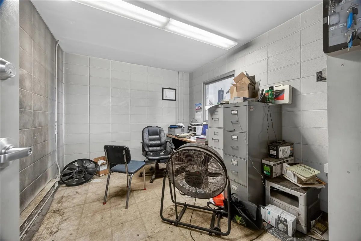 154 St NW