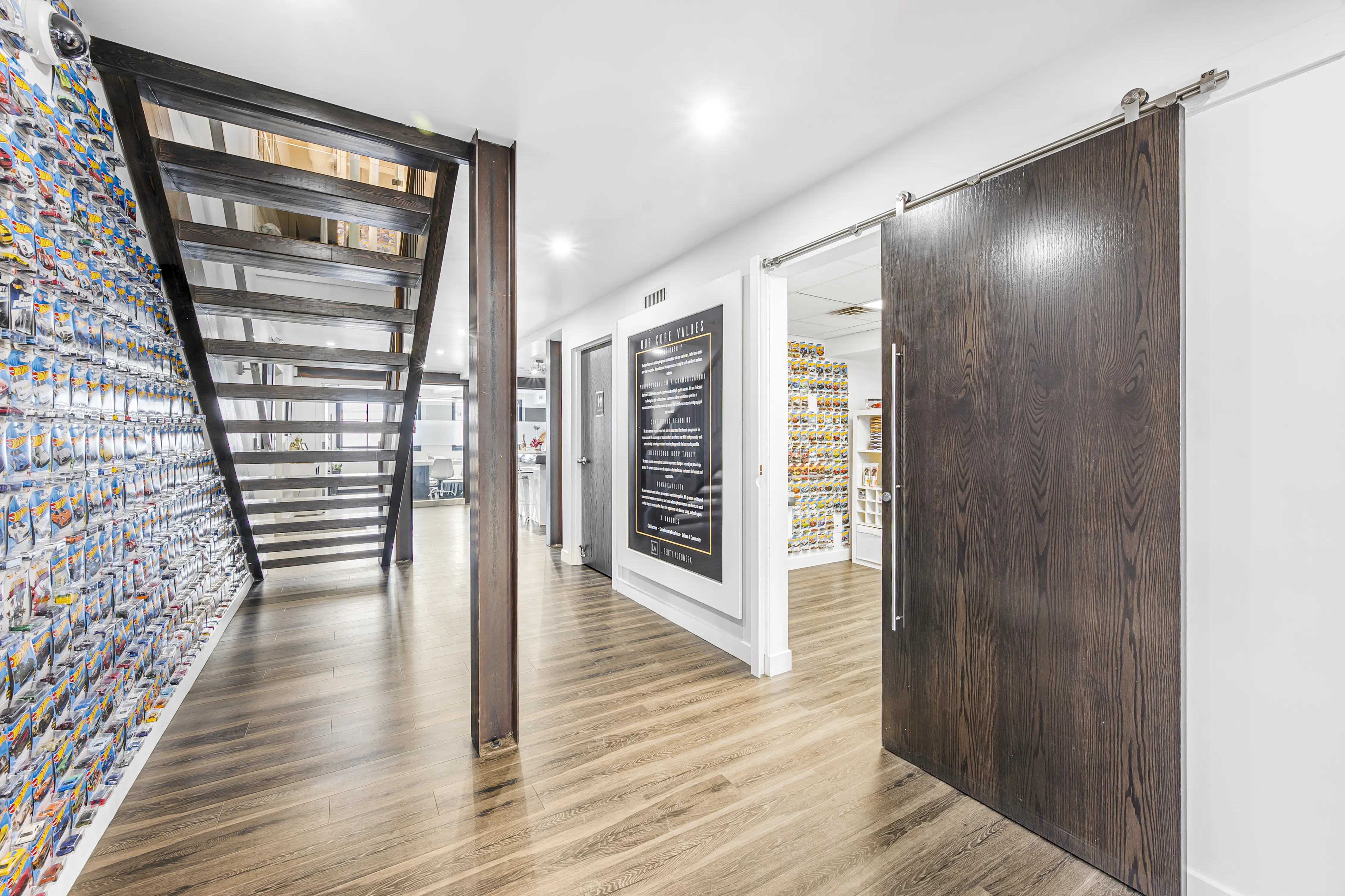 156 St