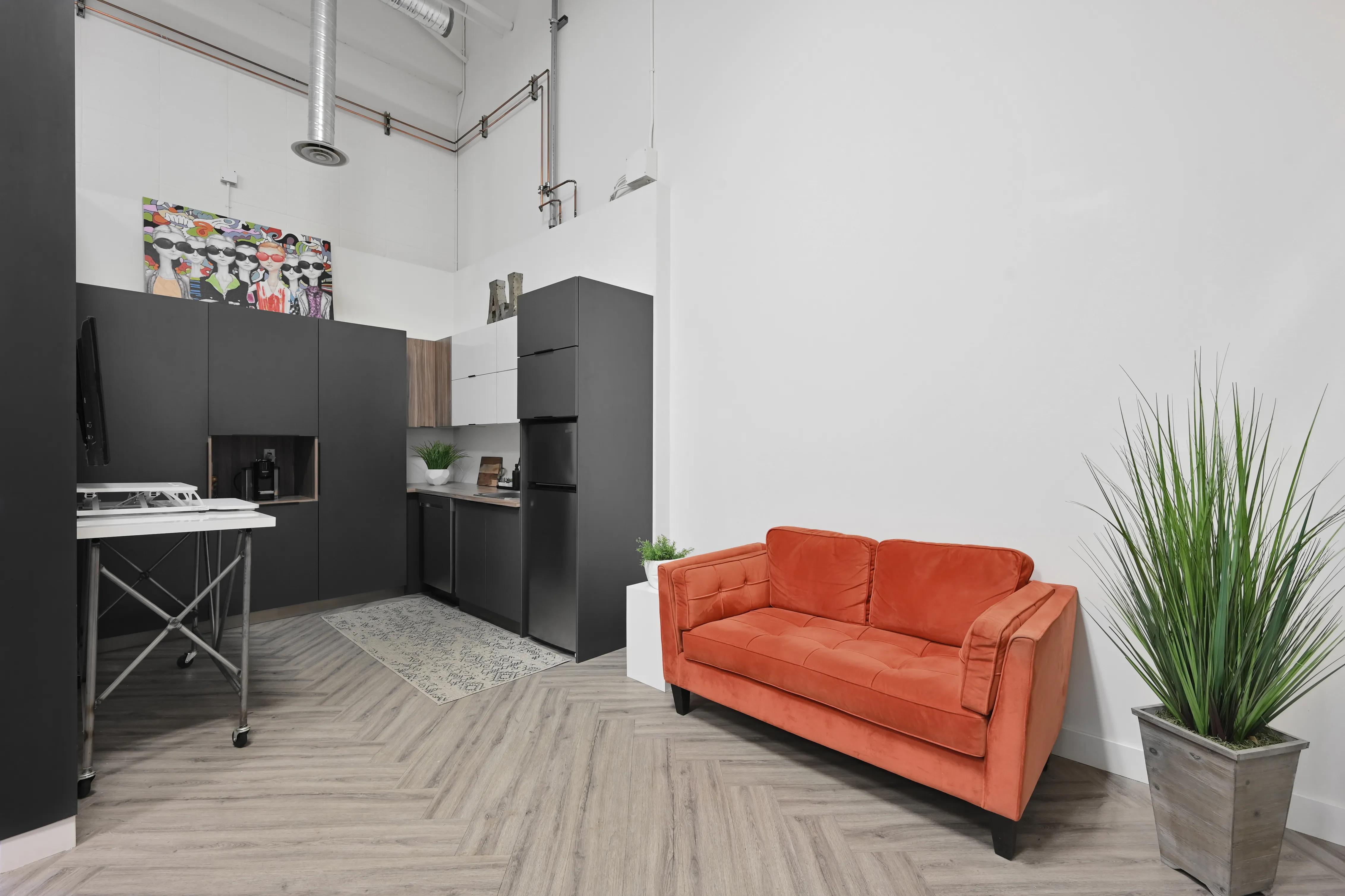 156 St