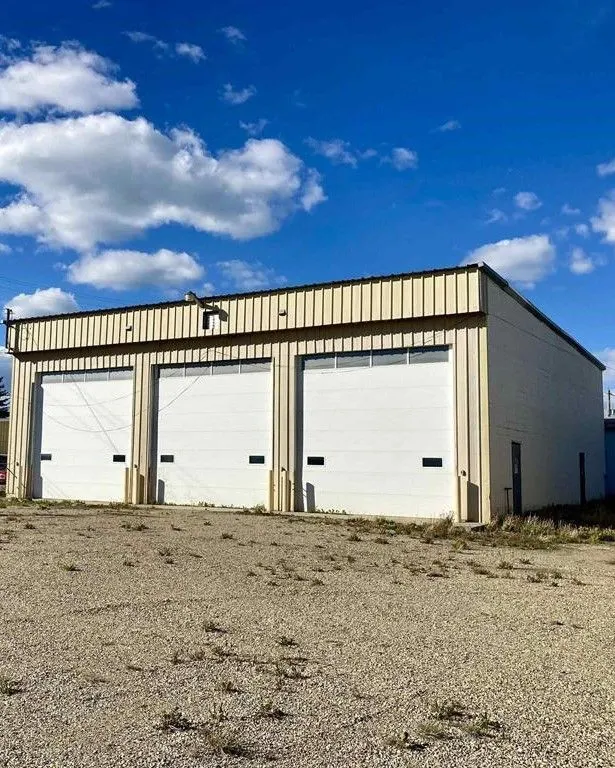 53 Ave (Lot 8)