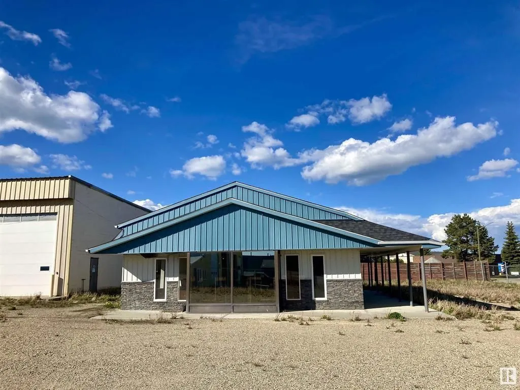 53 Ave (Lot 8)
