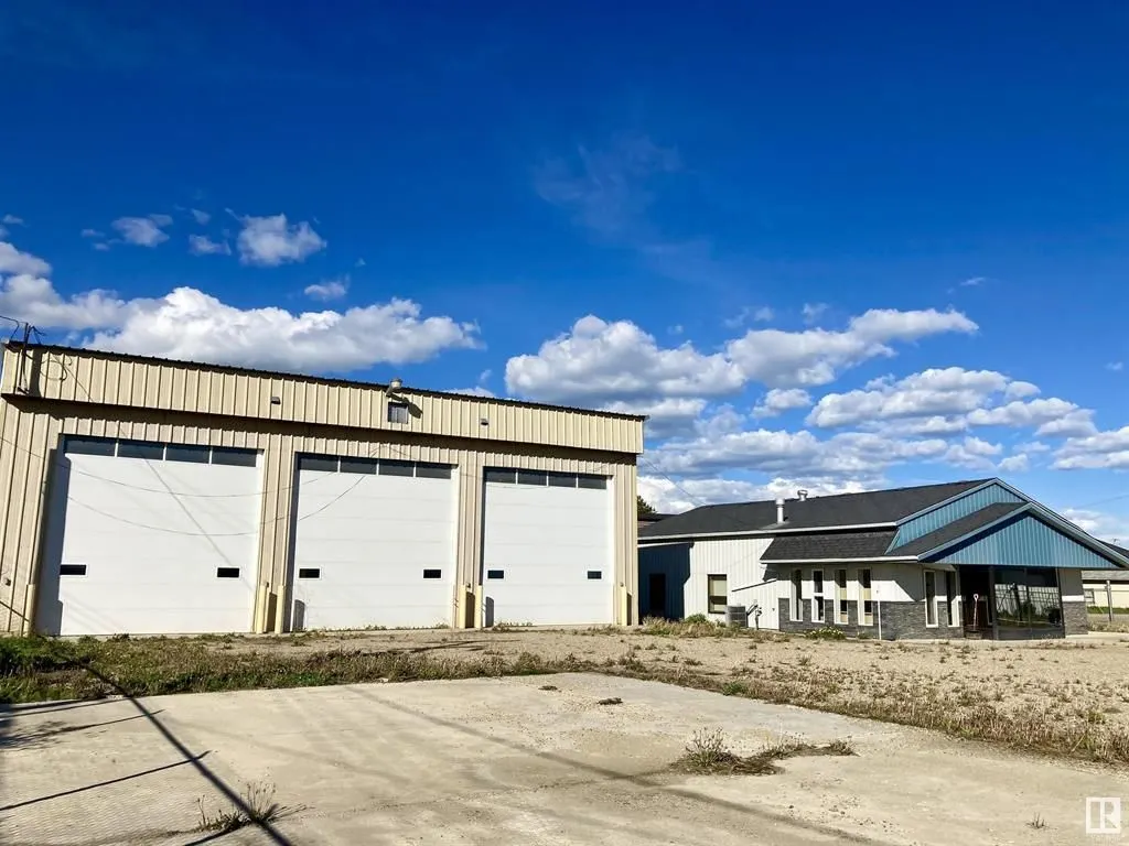 53 Ave (Lot 8)