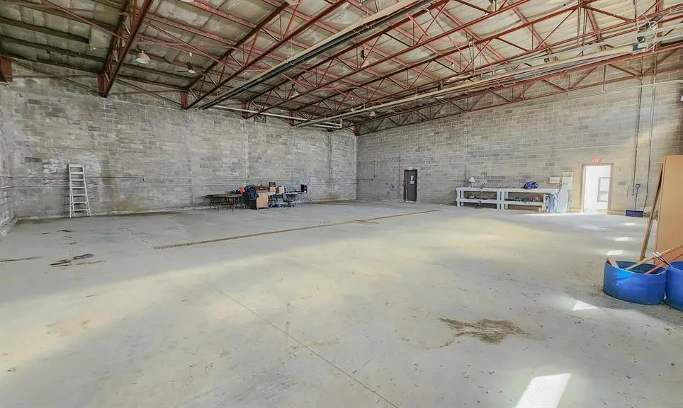 53 Ave (Lot 8)