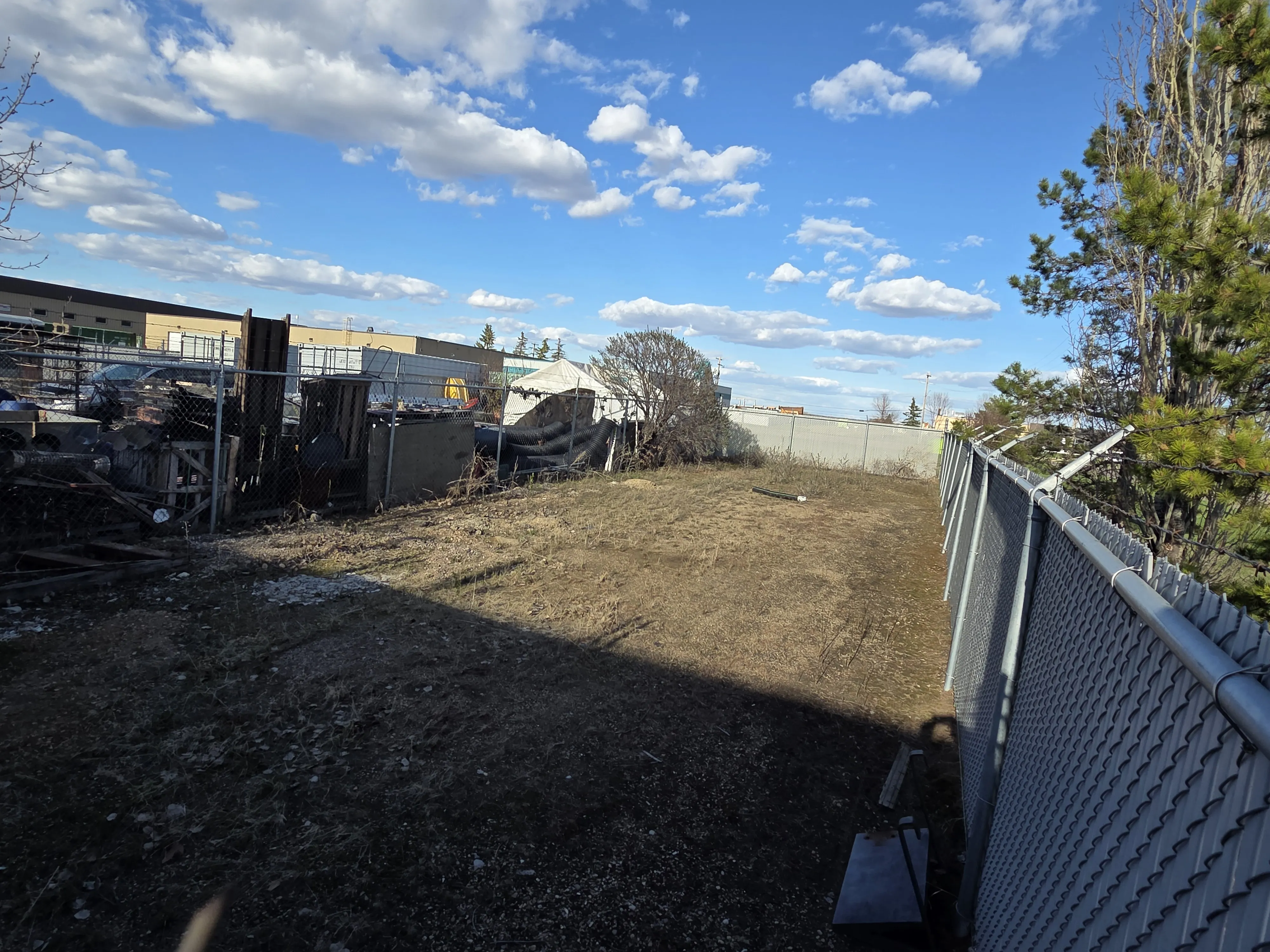 83 Avenue