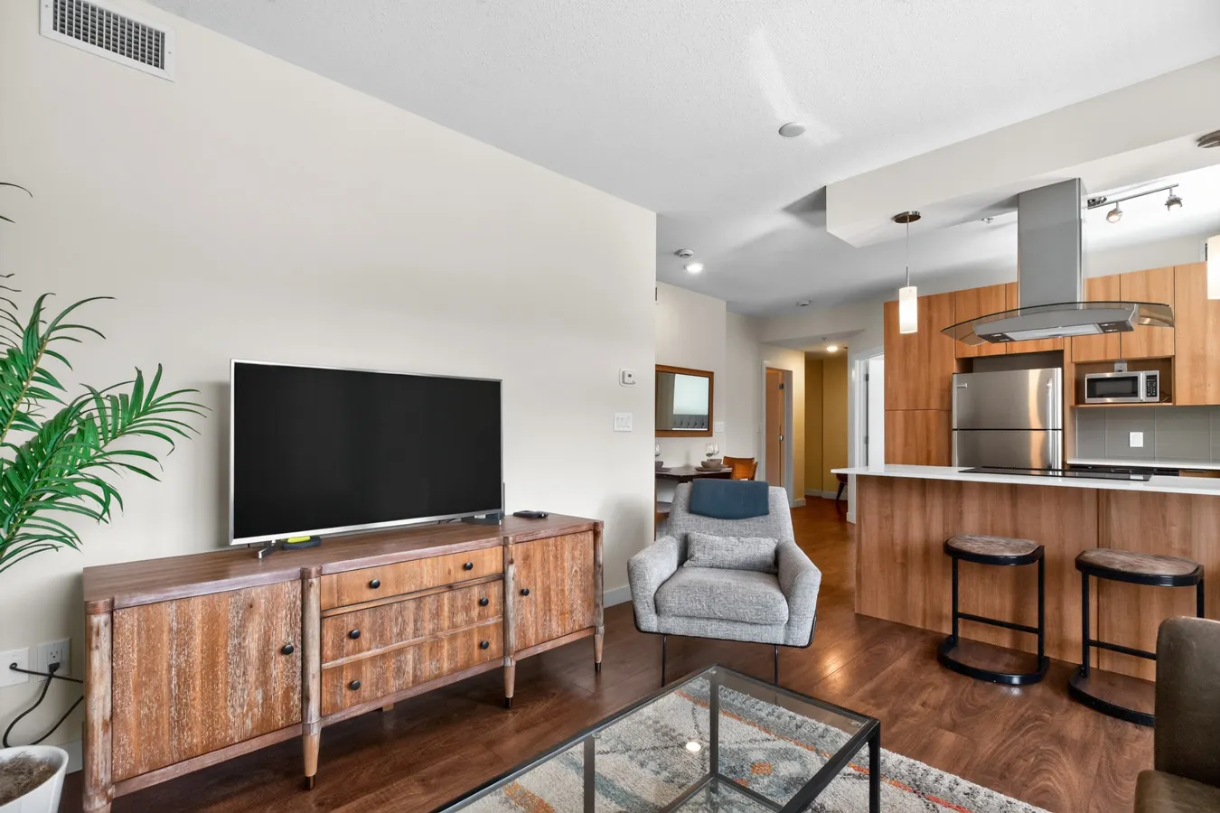 91 Avenue