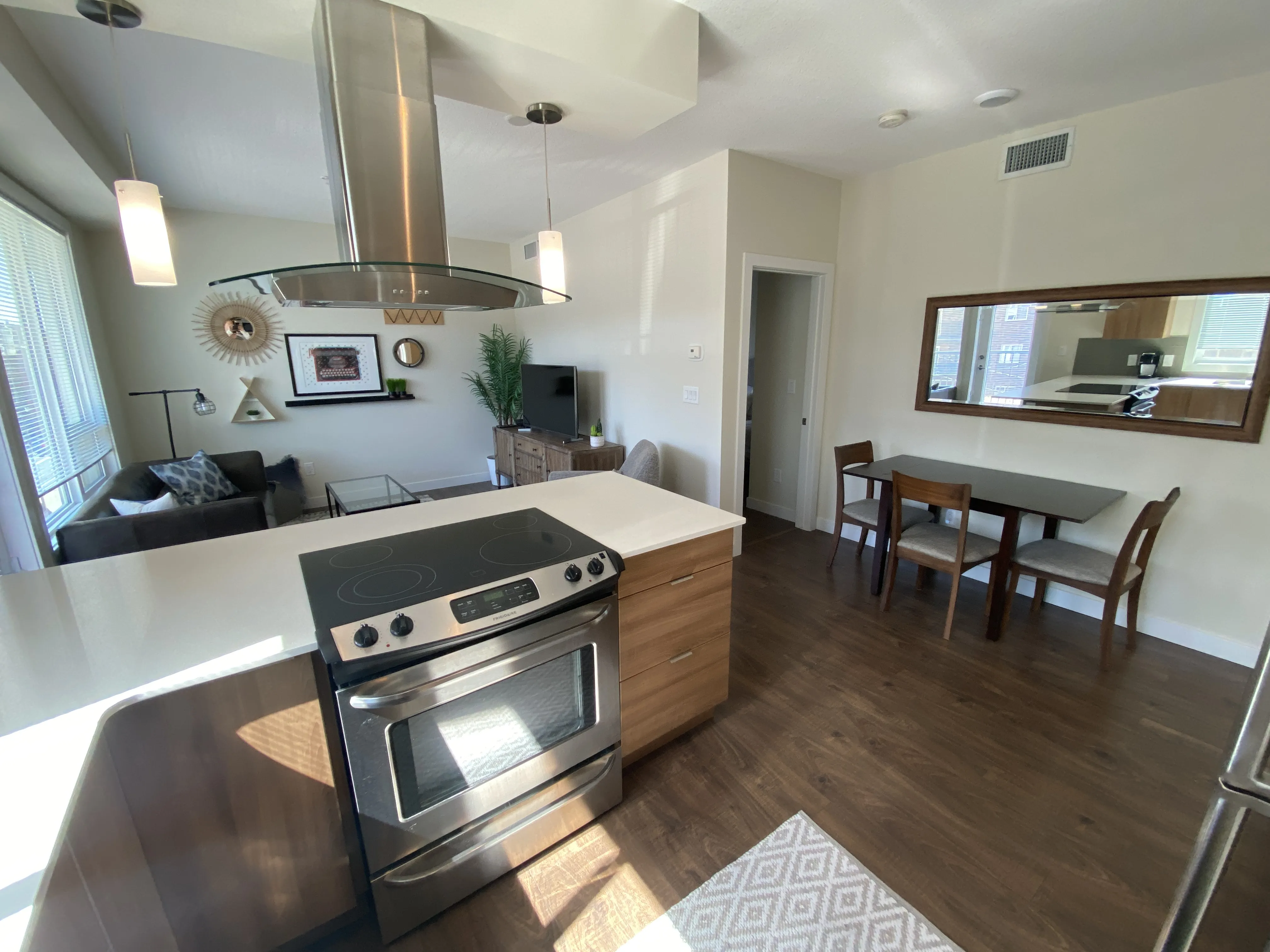 91 Avenue