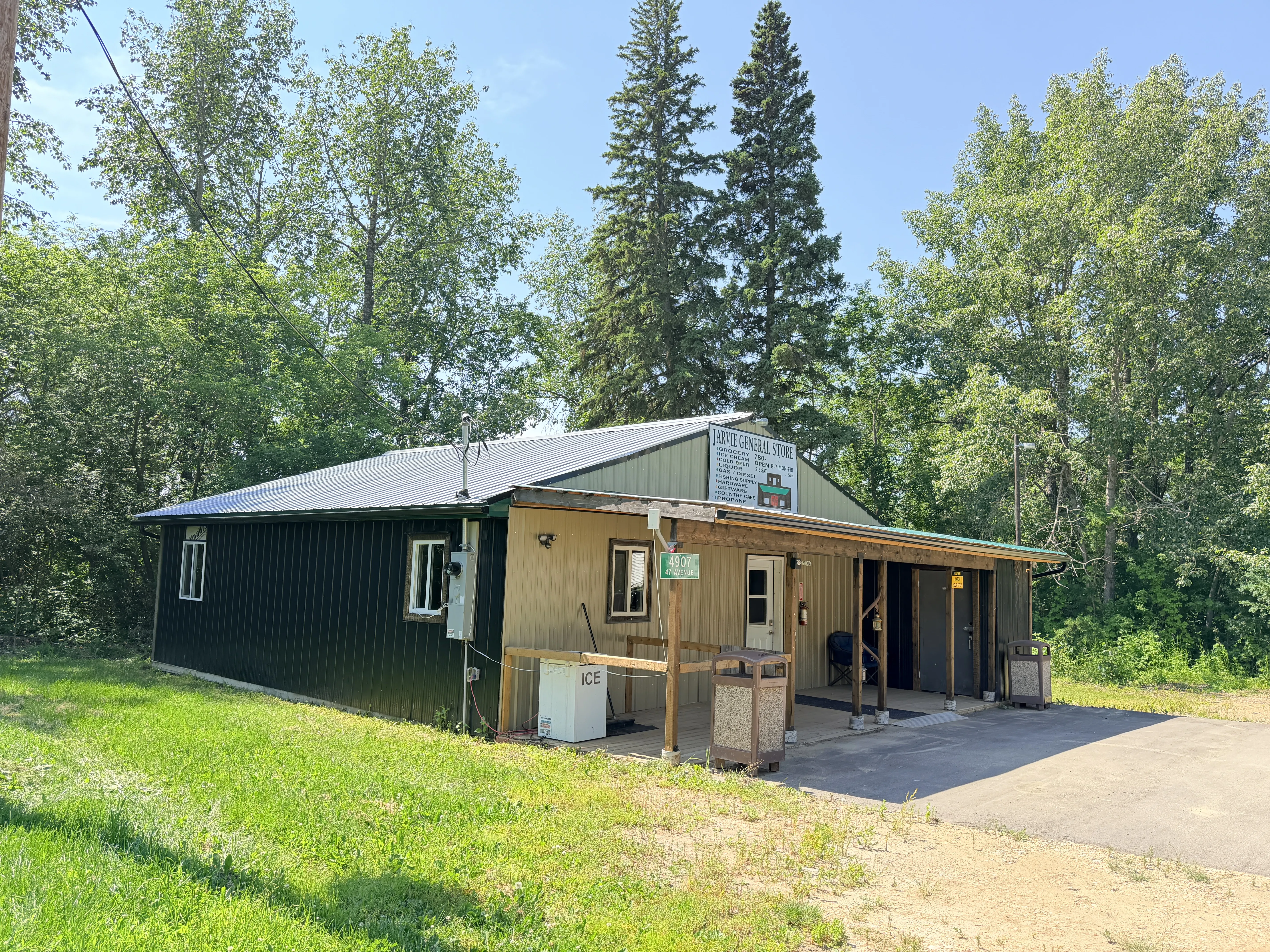 47 Ave