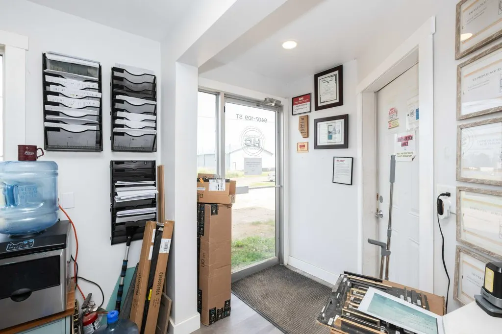 109 St