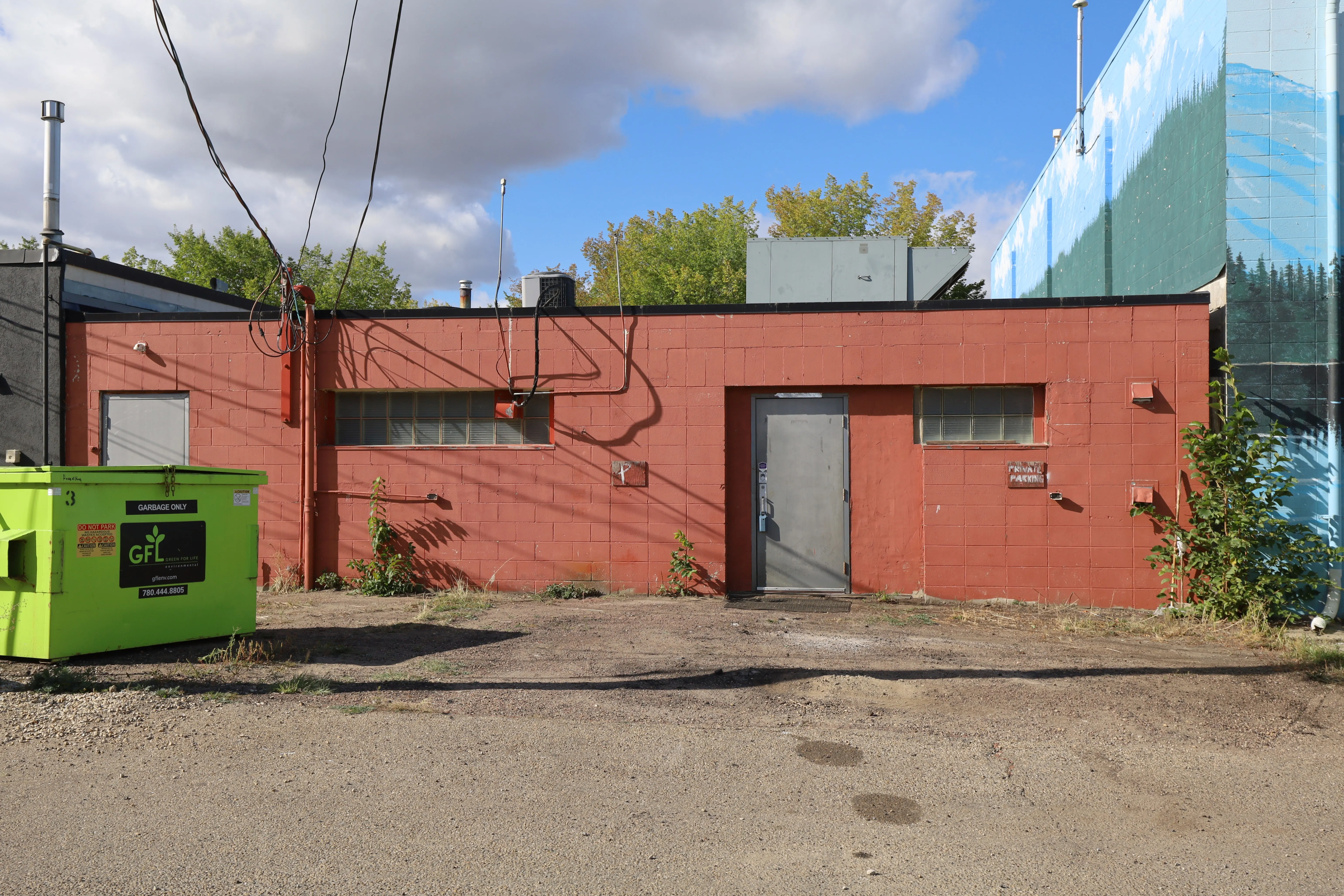 100 Avenue