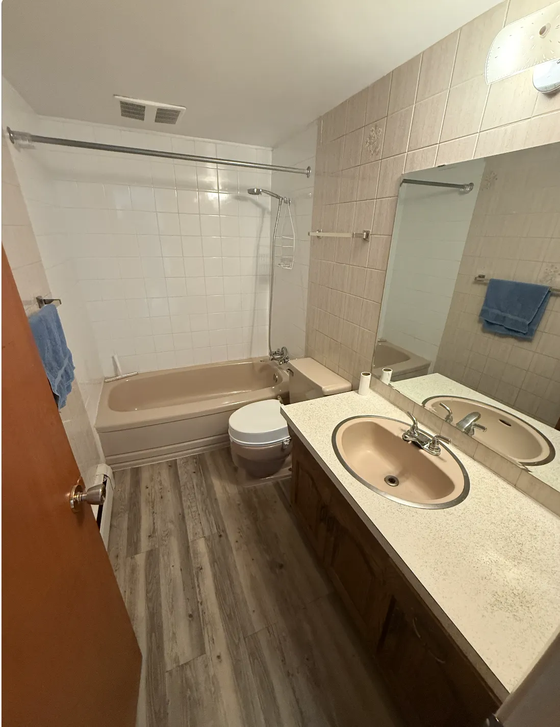 152 St NW