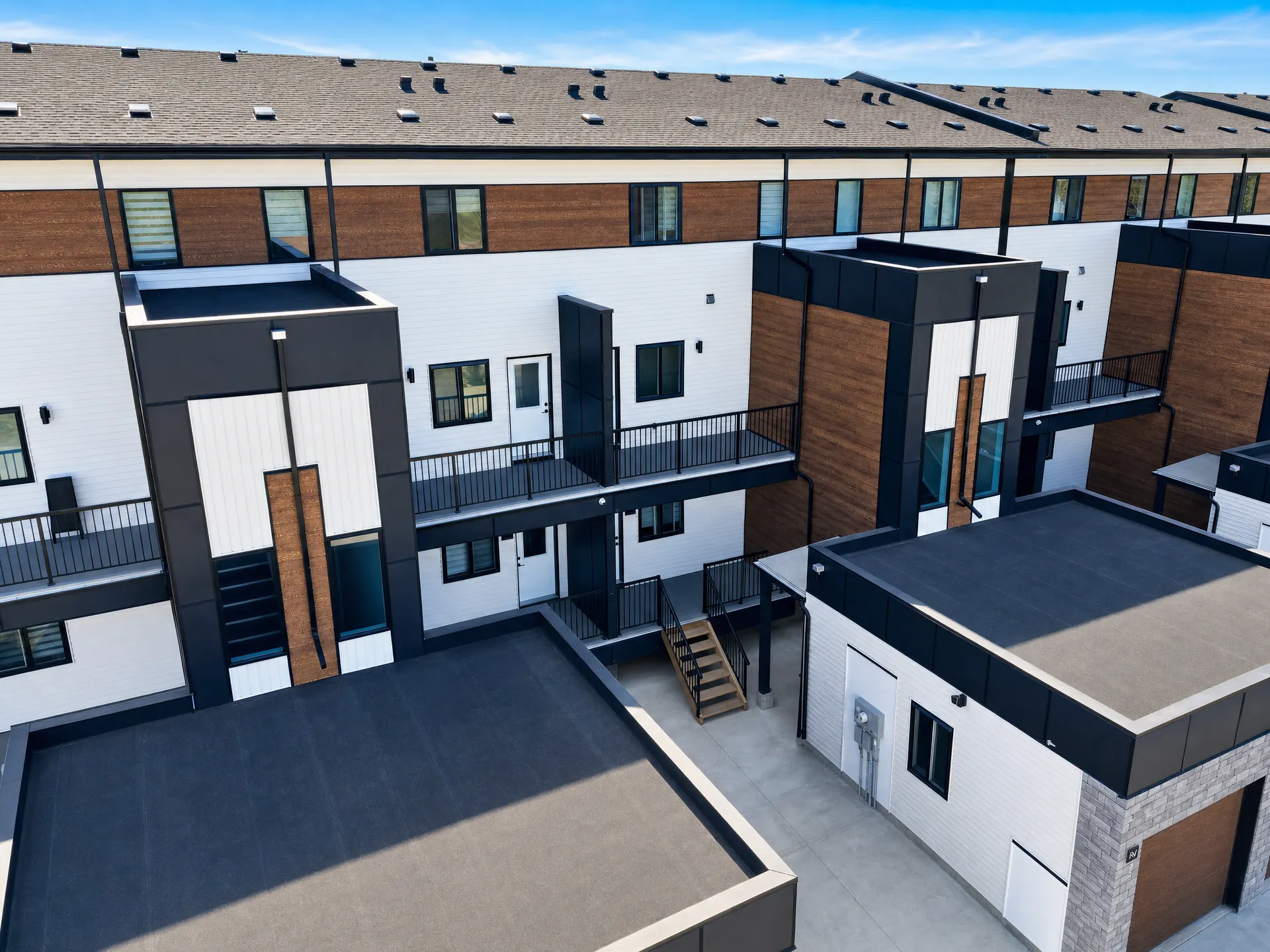 154 Ave NW