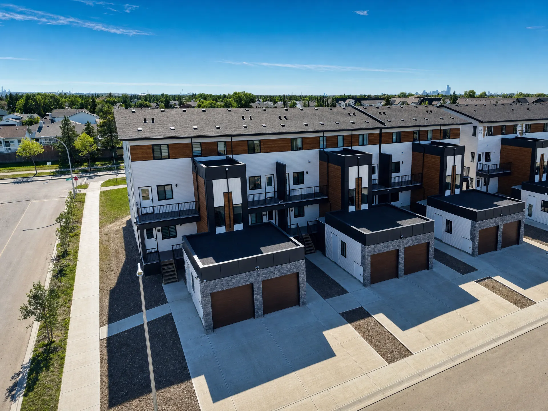 154 Ave NW