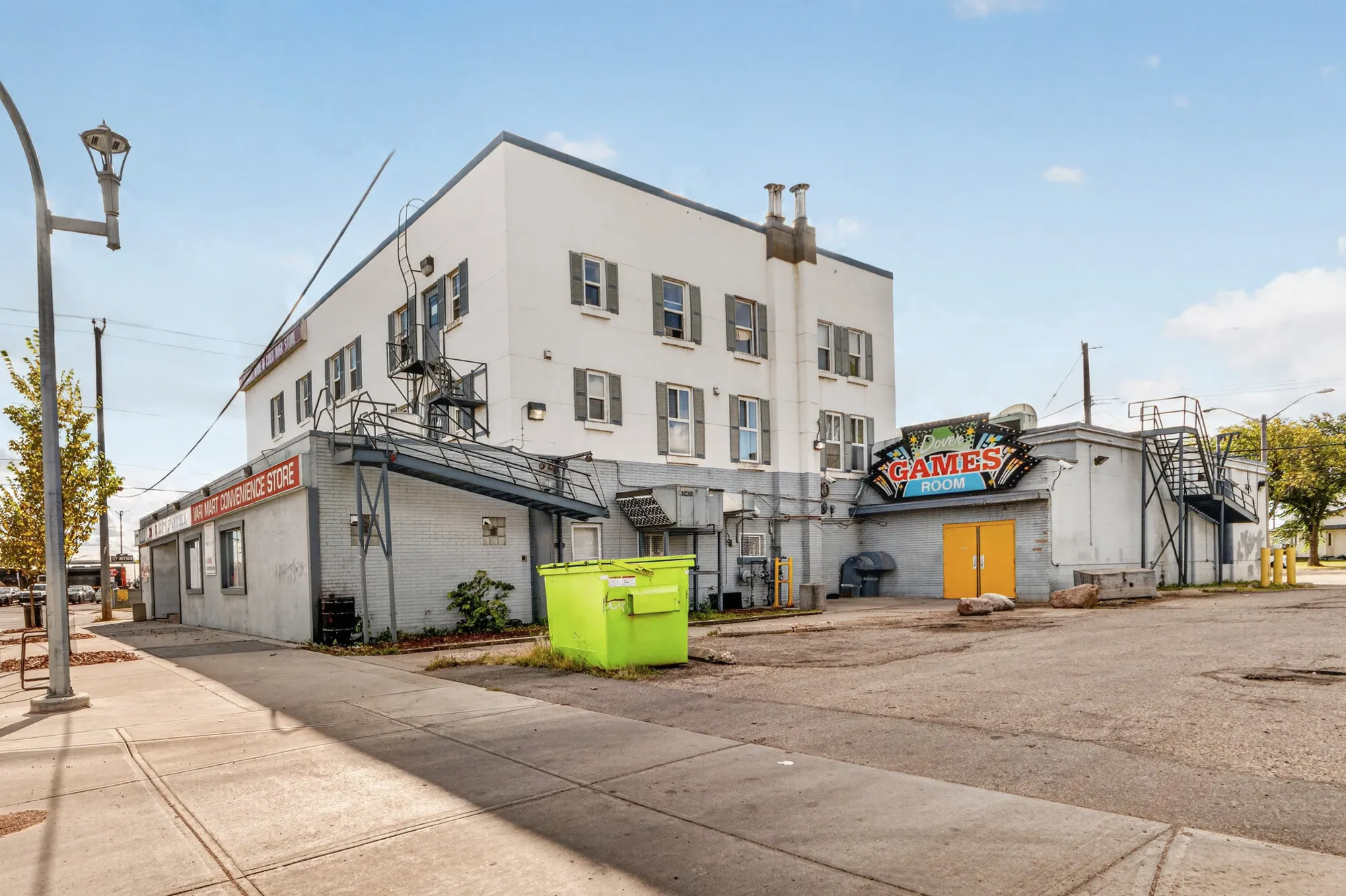 120 St NW