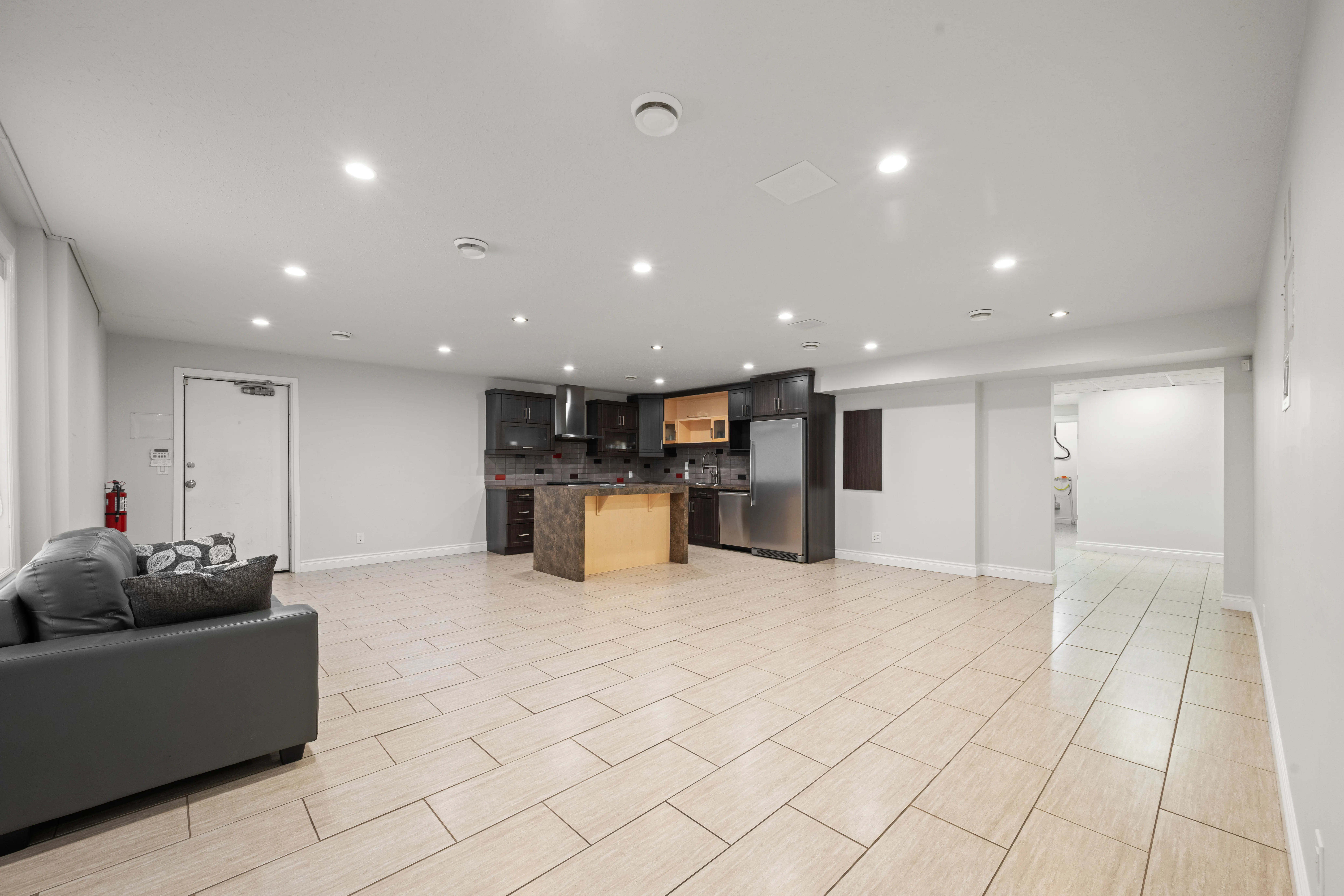 60 Ave NW