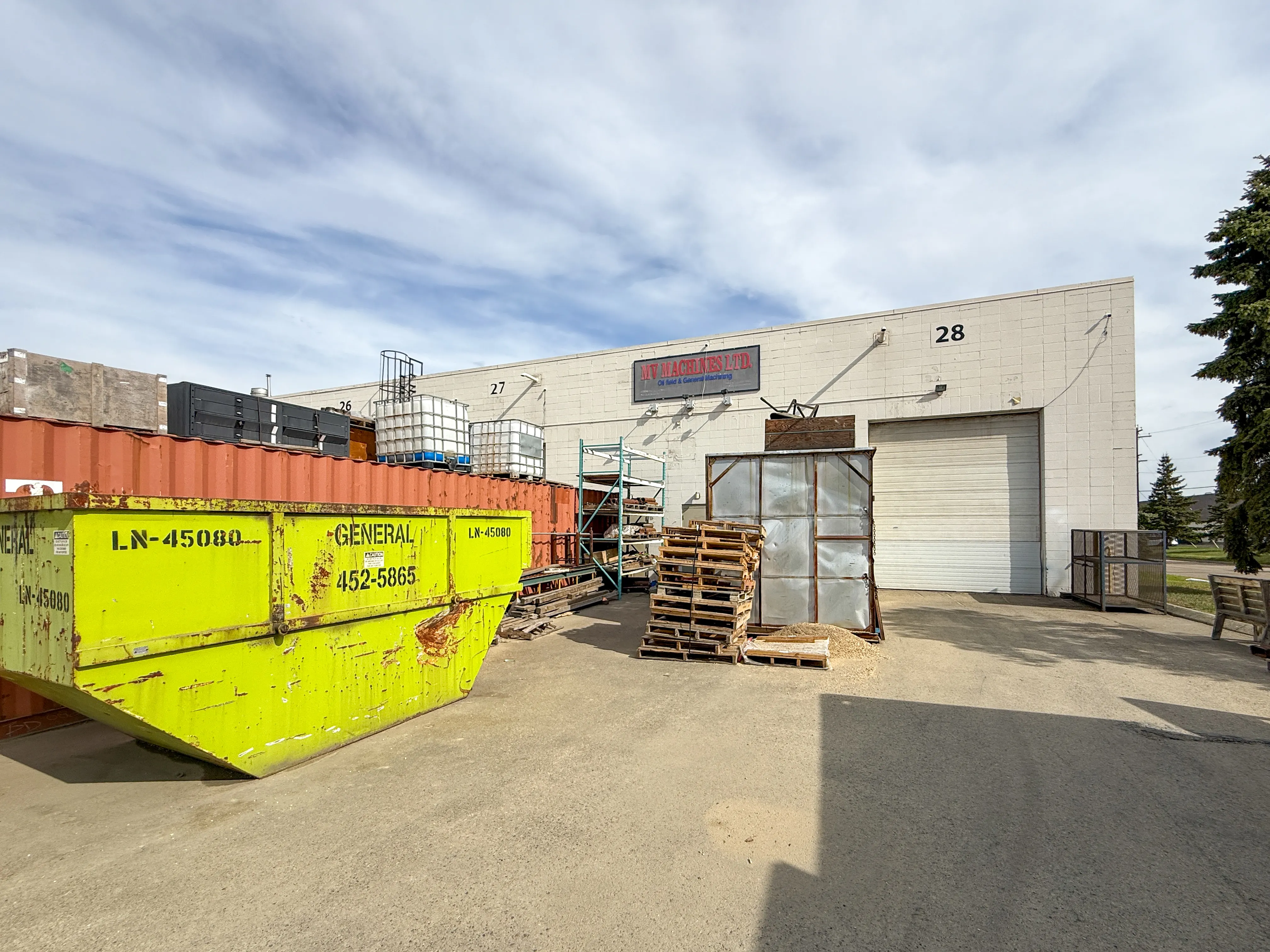 82 Ave NW