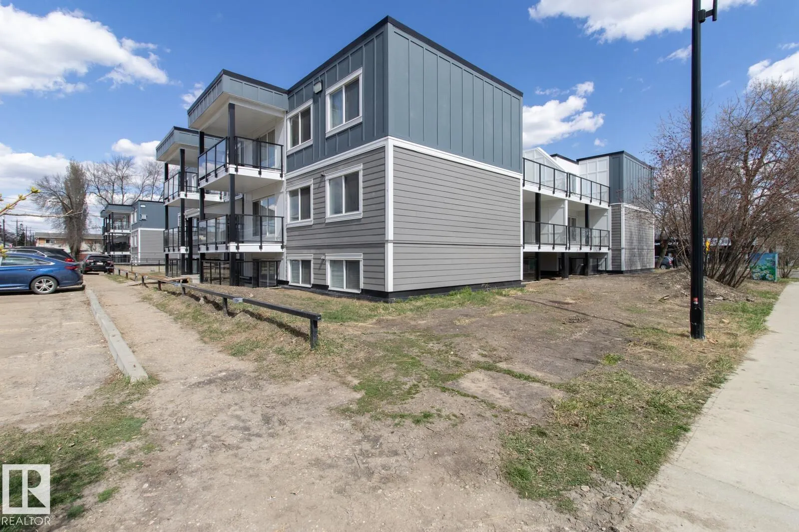 11008 124 Street
