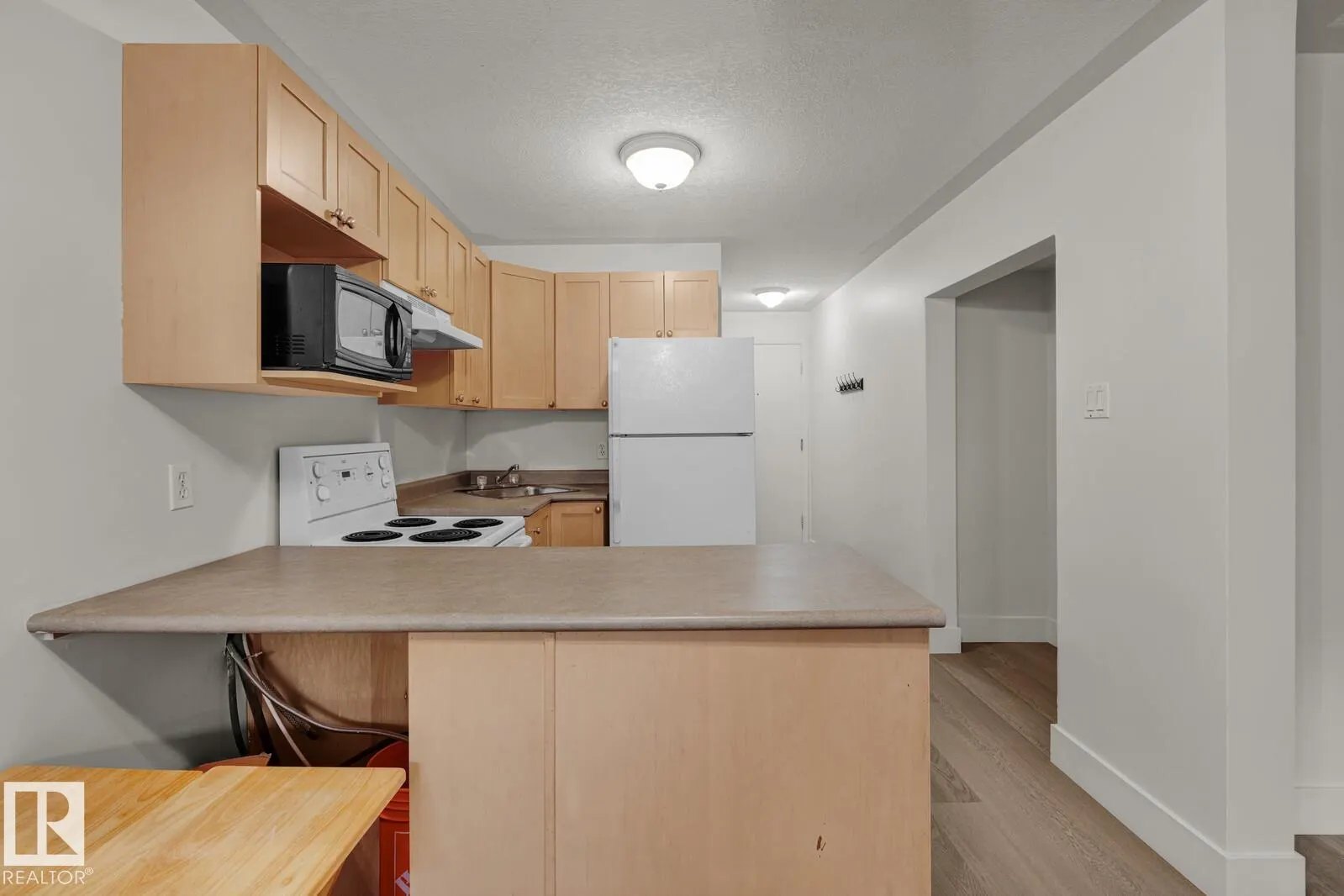 11008 124 Street