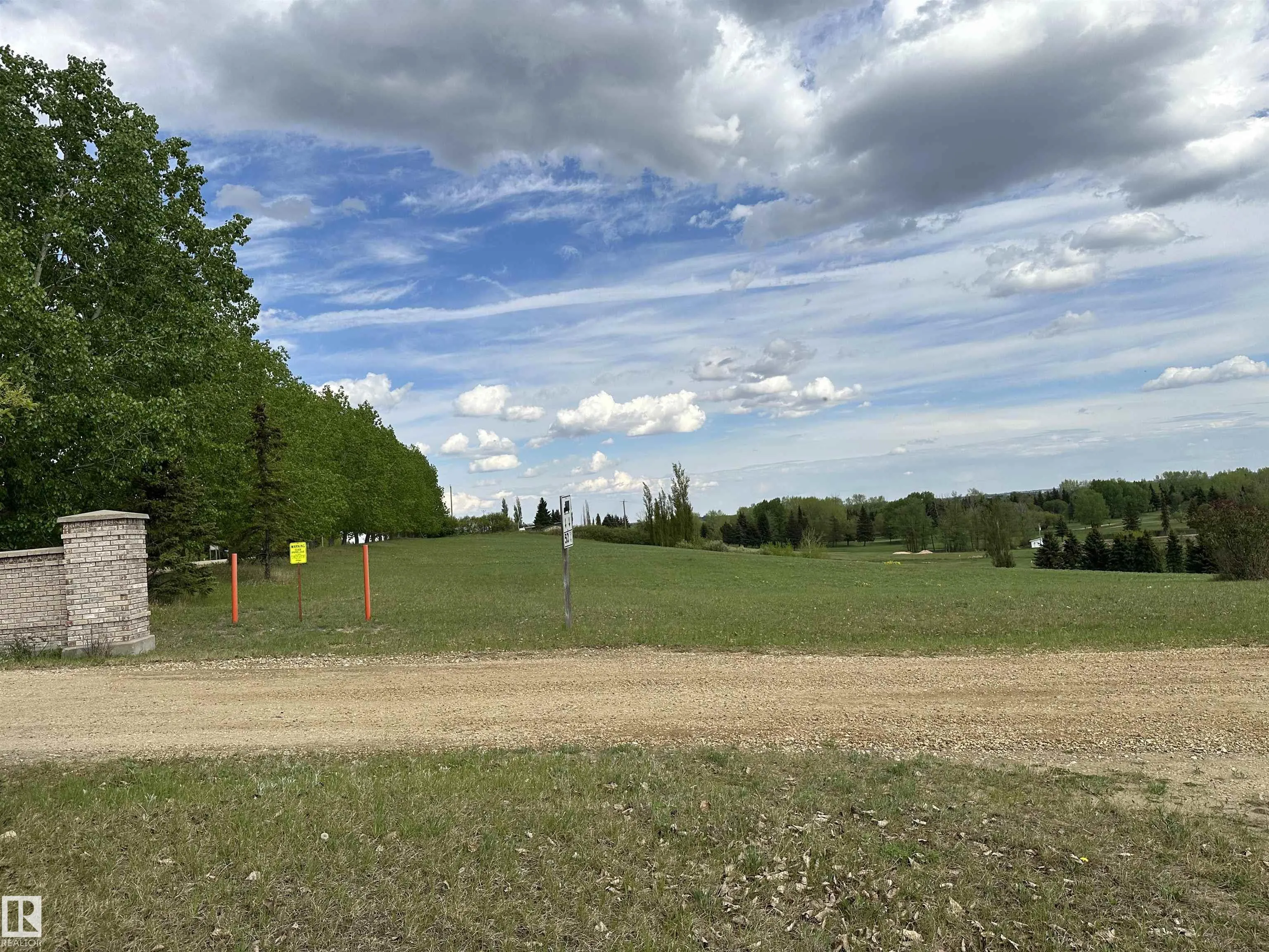 1 Country Club Estates
