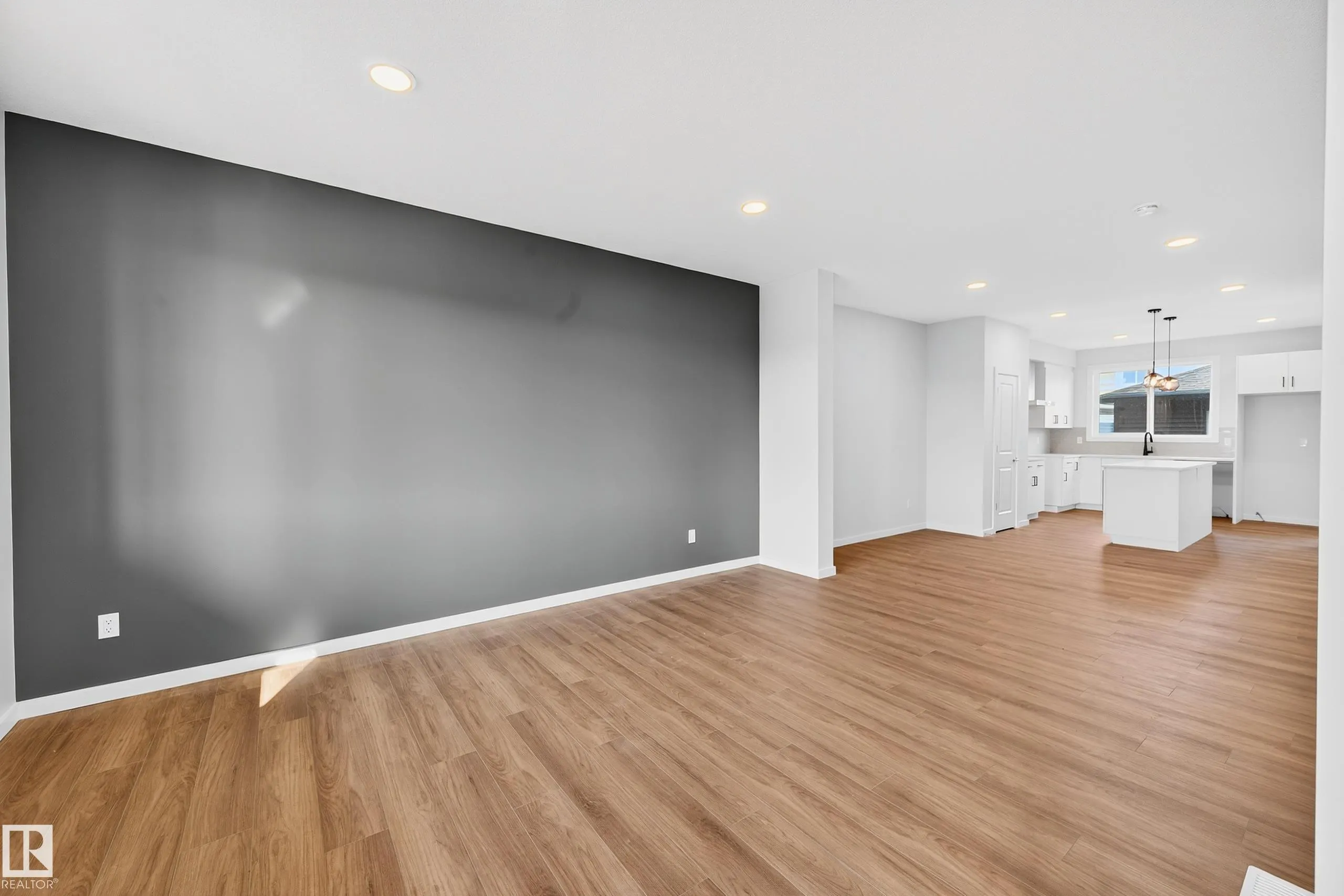 702 Southfork Drive